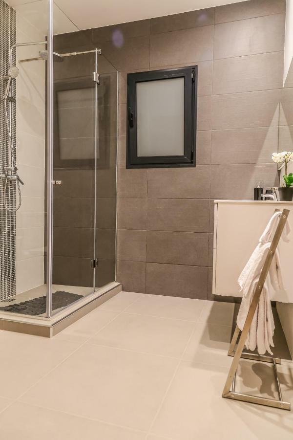A&M House II Luxury Holidays Home 아르코다카헤타 외부 사진