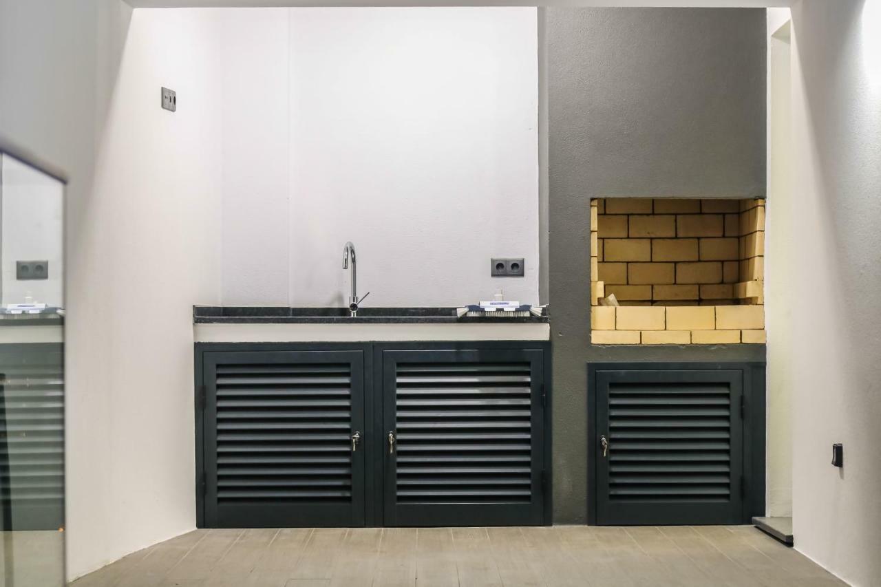 A&M House II Luxury Holidays Home 아르코다카헤타 외부 사진